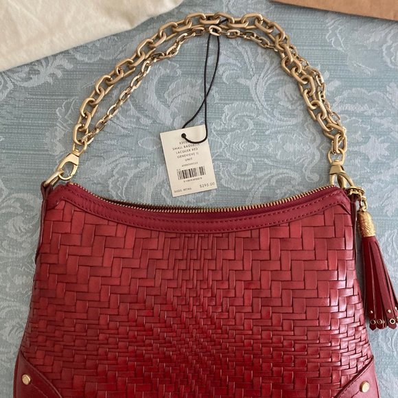 Cole Haan Genevieve woven baquette lacquer red with gold chain - Picture 2 of 4